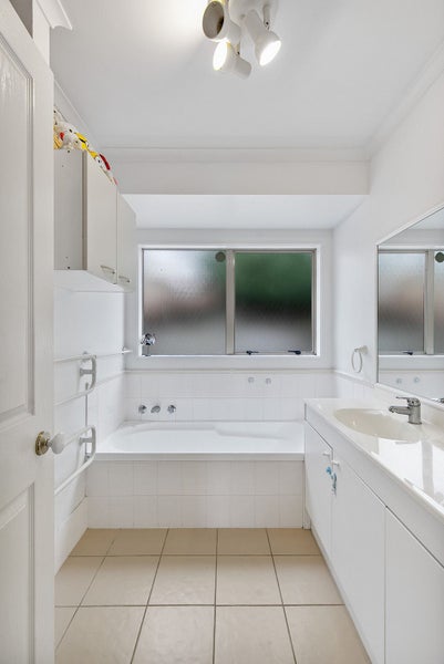 25 Huntington Drive, Huntington Park, Auckland - Carousel 41