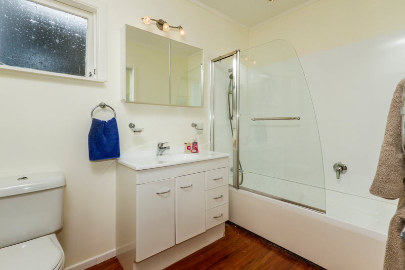 1/25 Heathcote Road, Castor Bay, Auckland - Carousel 10