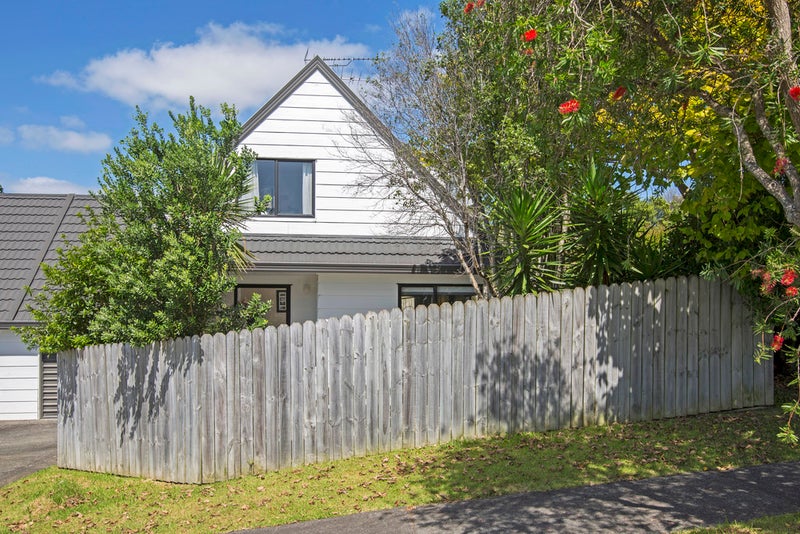 1/31 Sandgate Avenue, Botany Downs, Auckland - Carousel 2