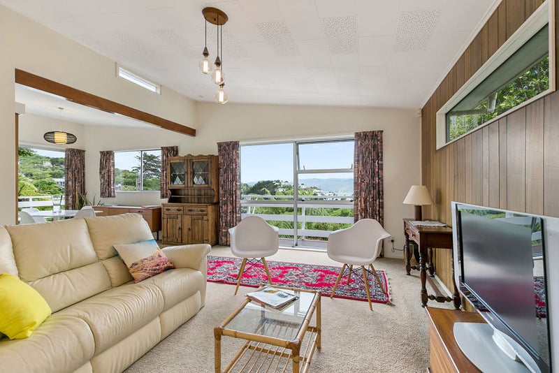 10 Maungaraki Road, Korokoro, Lower Hutt - Carousel 2