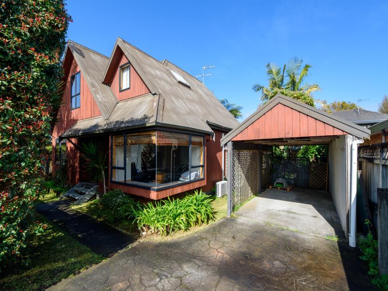 13A Ambury Avenue, Royal Oak, Auckland - Carousel 1