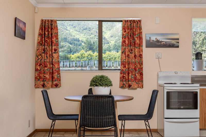 344 Wellington Road, Wainuiomata, Lower Hutt - Carousel 10