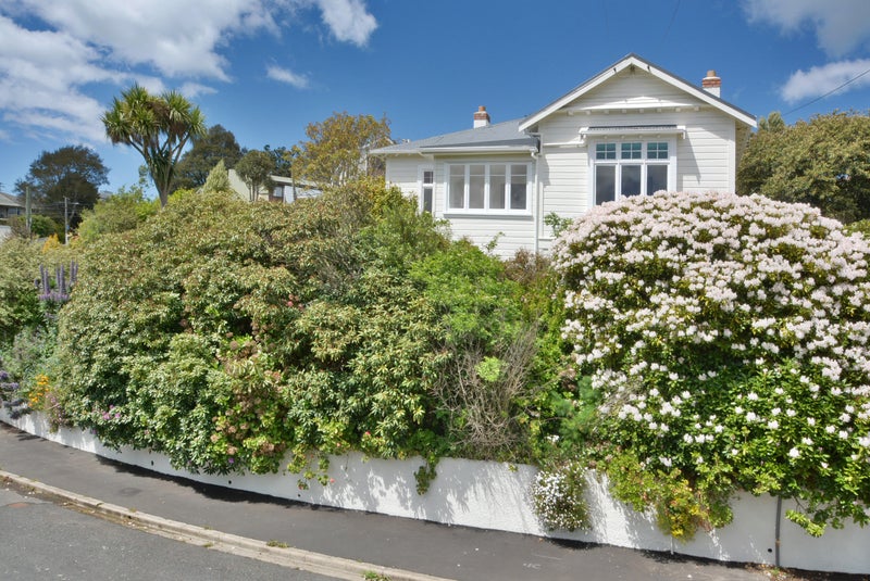 14 Northview Crescent, Belleknowes, Dunedin - Carousel 2