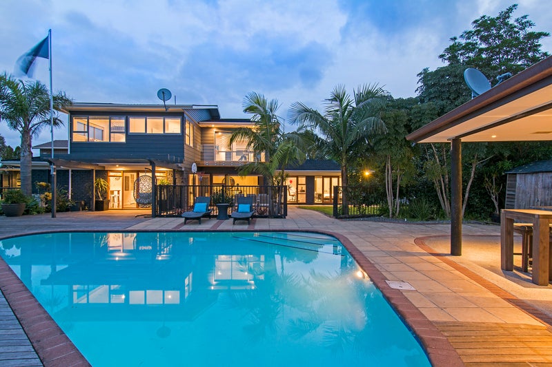 14 Davita Place, Farm Cove, Auckland - Carousel 2