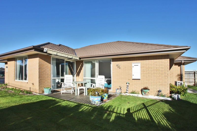 17 Dunaverty Place, Broomfield, Christchurch - Carousel 10