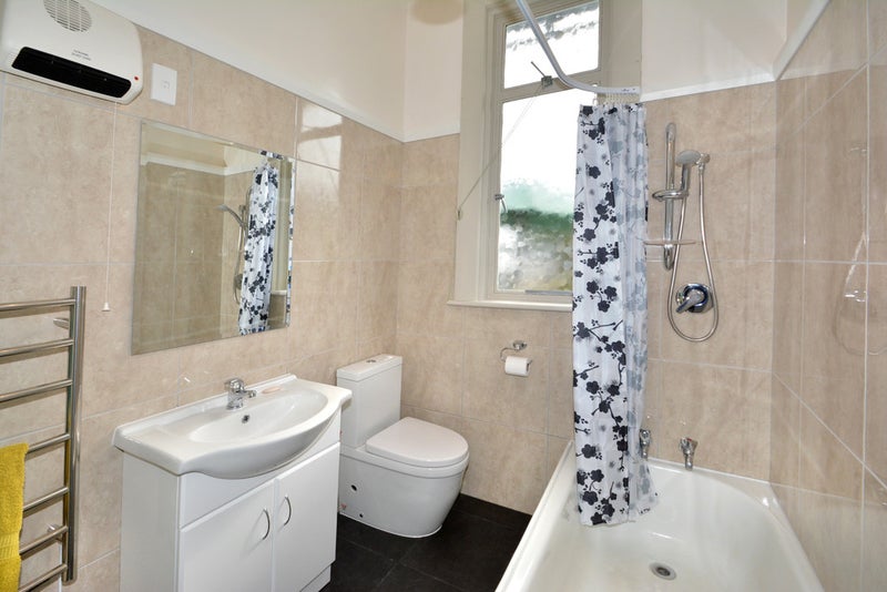 20 Kenmure Road, Belleknowes, Dunedin - Carousel 10