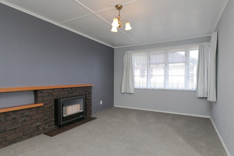 32 Tyne Street, Roslyn, Palmerston North - Carousel 1