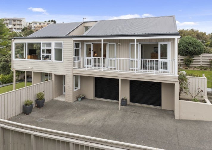 49 Eskdale Road, Papakowhai, Porirua - Carousel 1