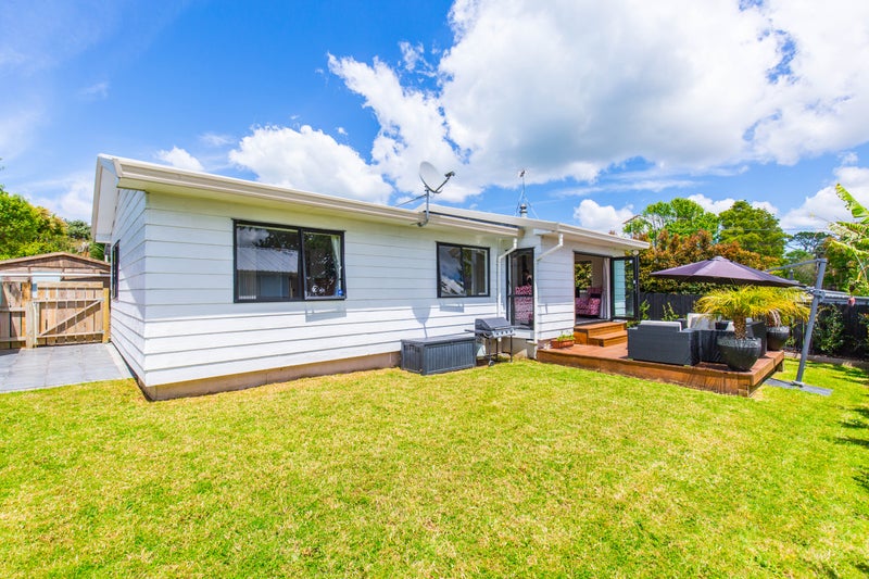 2/51 Tramway Road, Beach Haven, Auckland - Carousel 2
