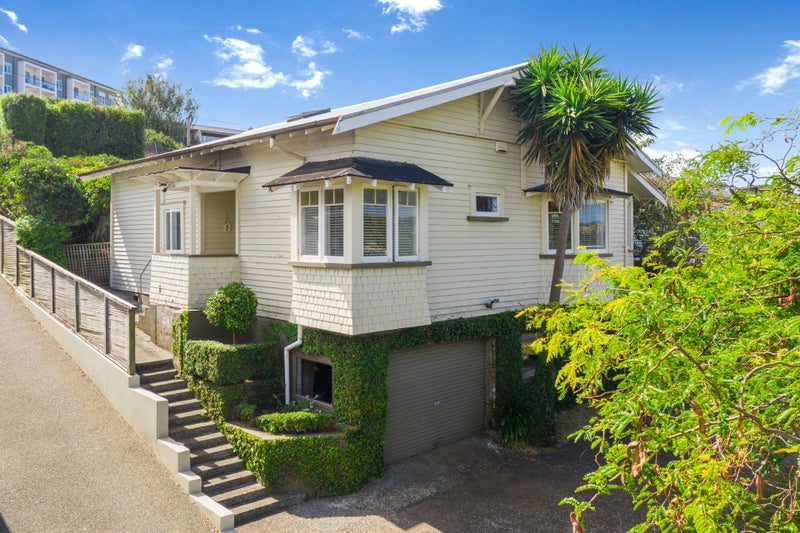 31 Hillsborough Road, Hillsborough, Auckland - Carousel 1