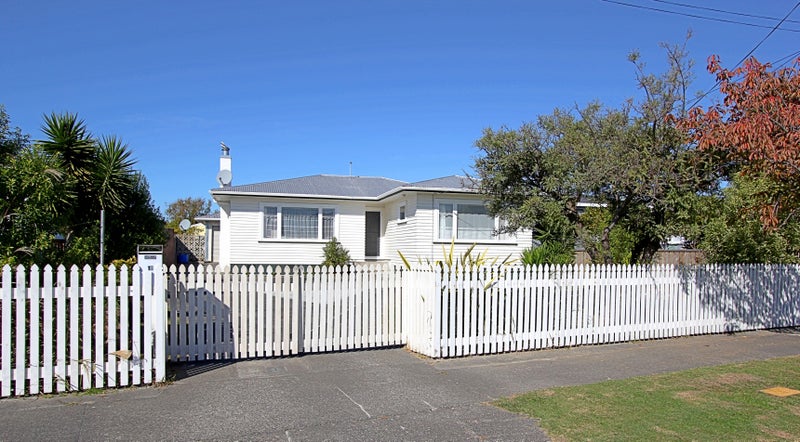 13 Hurst Avenue, Maraenui, Napier - Carousel 17