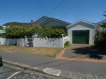 18 Cooper Street, Karori, Wellington - Carousel 1