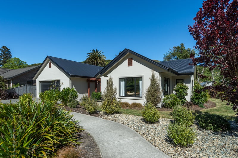 8 Sunningdale Drive, Stoke, Nelson - Carousel 1