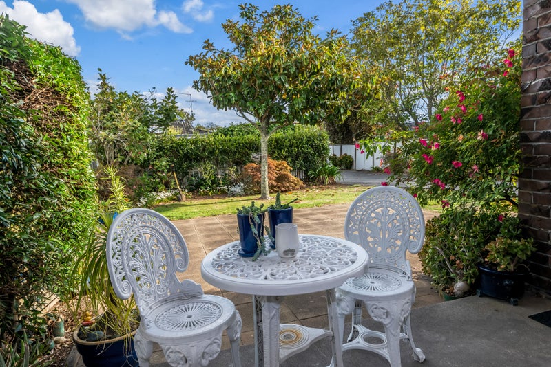 1/35 Bramley Drive, Farm Cove, Auckland - Carousel 2