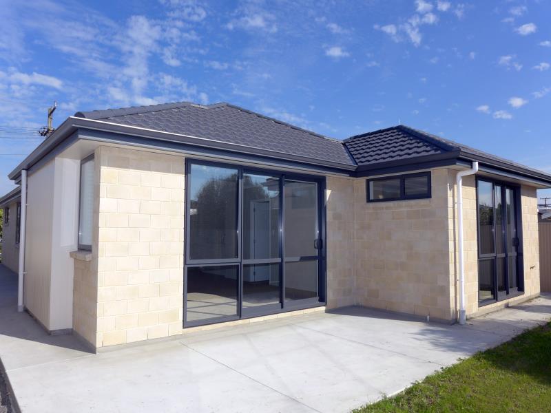 66 Meeanee Road, Taradale, Napier - Carousel 1