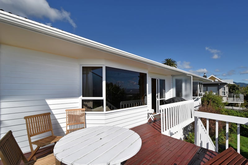 22 View Mount, Stoke, Nelson - Carousel 2