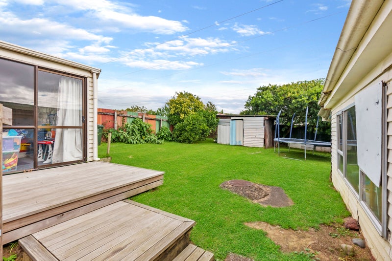 14 Julian Place, Otara, Auckland - Carousel 2