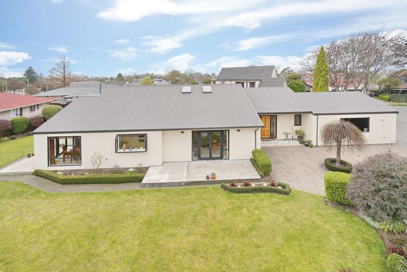 17 Chatswood Place, Bishopdale, Christchurch - Carousel 2