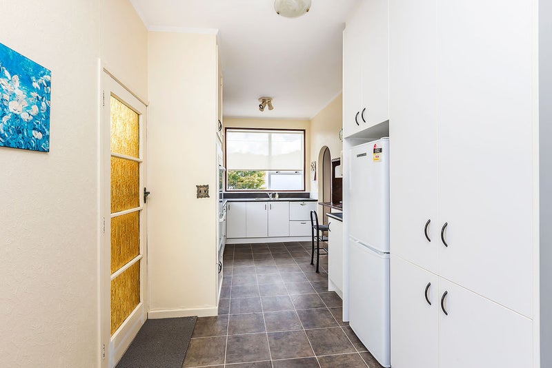 111 Darlington Road, Miramar, Wellington - Carousel 10