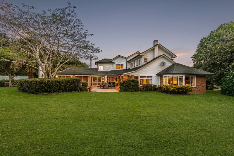 11 Notch Place, Alfriston, Auckland - Carousel 1