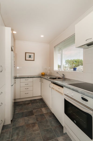 4/8 Whitehaven Road, Glendowie, Auckland - Carousel 10
