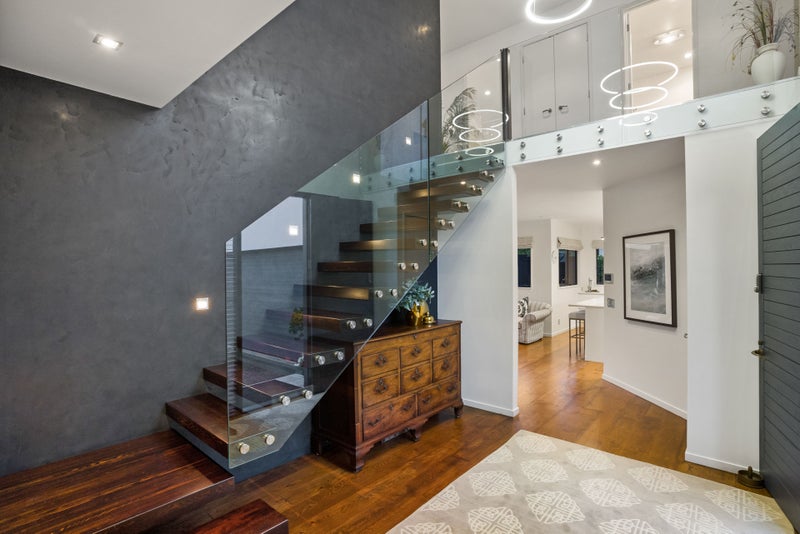 4B Tuhaere Street, Orakei, Auckland - Carousel 2