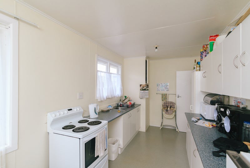 1/15 Treadwell Street, Naenae, Lower Hutt - Carousel 2