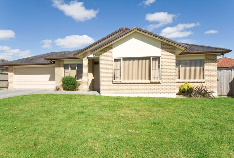 5 Deerfield Place, Flat Bush, Auckland - Carousel 2