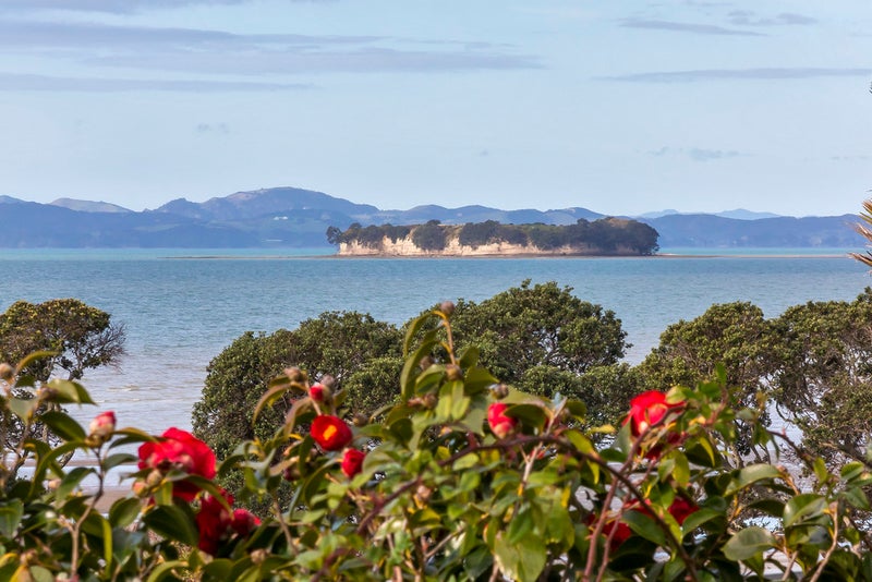 2/101 Selwyn Road, Howick, Auckland - Carousel 2