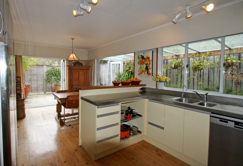 16 Warkworth Street, Warkworth, Warkworth - Carousel 1