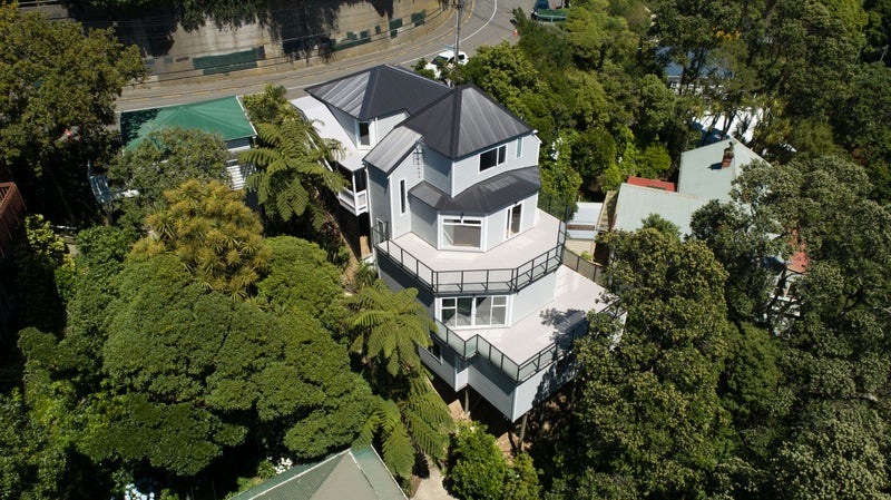 146A Upland Road, Kelburn, Wellington - Carousel 1