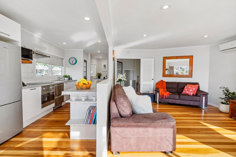 160 Gowing Drive, Meadowbank, Auckland - Carousel 30