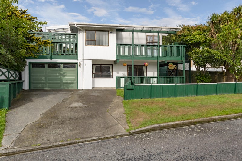 9 Bexley Grove, Wainuiomata, Lower Hutt - Carousel 2