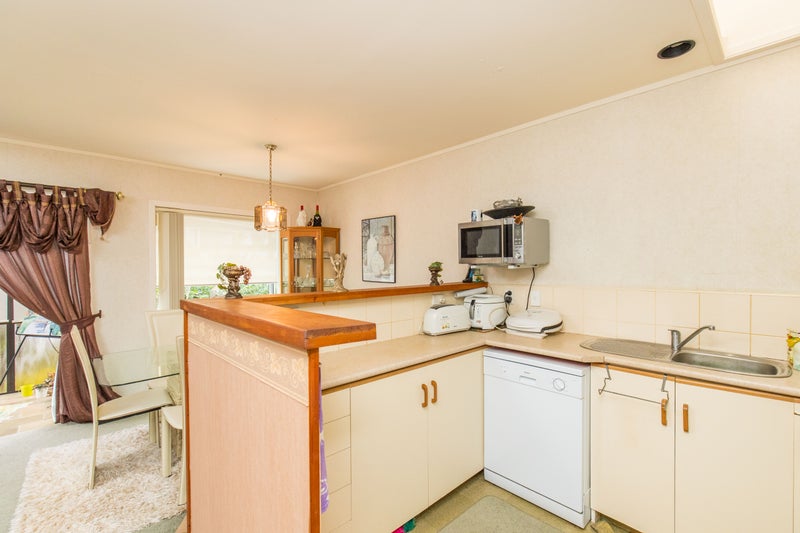 18 Kempthorne Crescent, Mission Bay, Auckland - Carousel 10