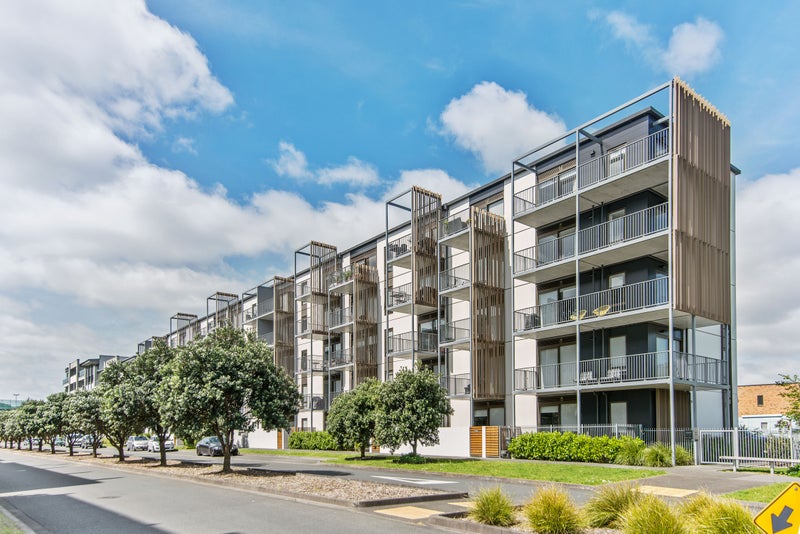 4 Bluegrey Avenue, Stonefields, Auckland - Carousel 2