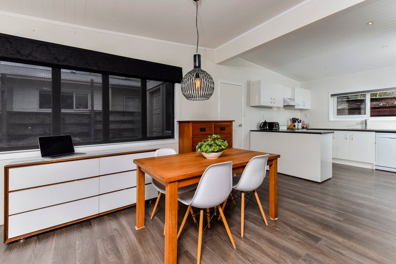 1/49 Tramway Road, Beach Haven, Auckland - Carousel 1