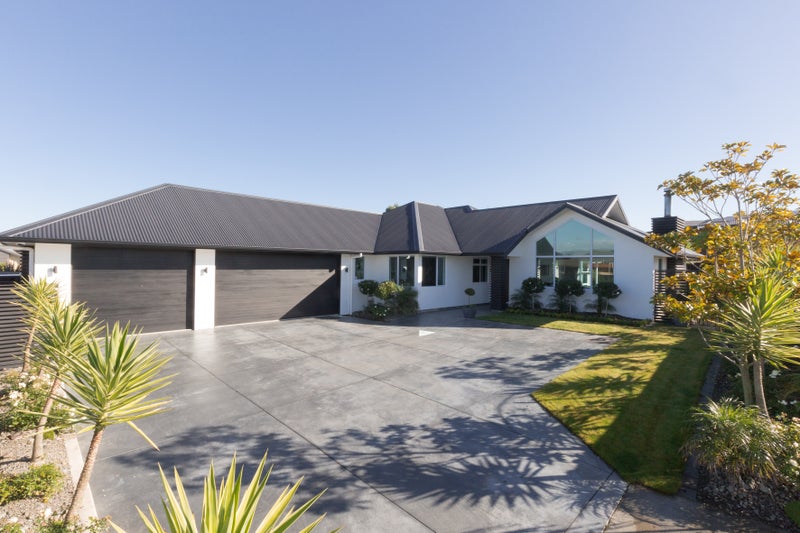 109 James Line, Kelvin Grove, Palmerston North - Carousel 1