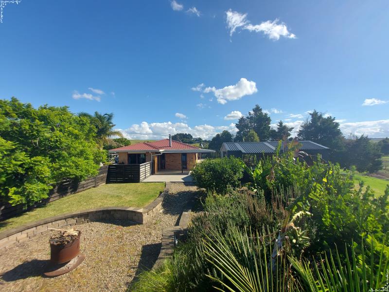 26 Maungakaramea Road, Whangarei - Carousel 1