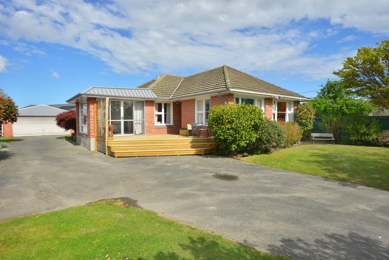 4 Bourne Crescent, Papanui, Christchurch - Carousel 1