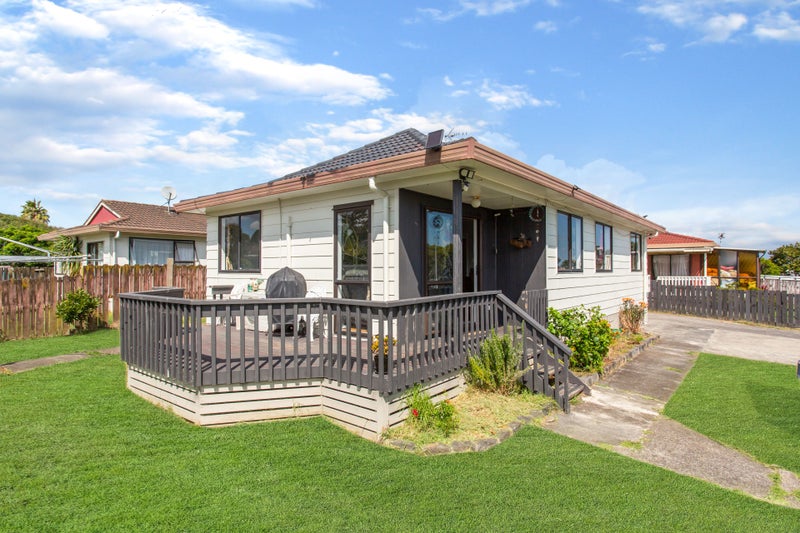 1/20 Etherton Drive, Weymouth, Auckland - Carousel 1