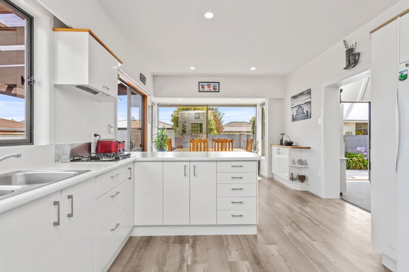 55 Wilsons Road South, Saint Martins, Christchurch - Carousel 2