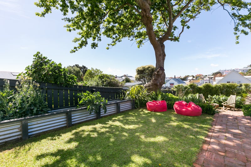79 Pirie Street, Mount Victoria, Wellington - Carousel 1