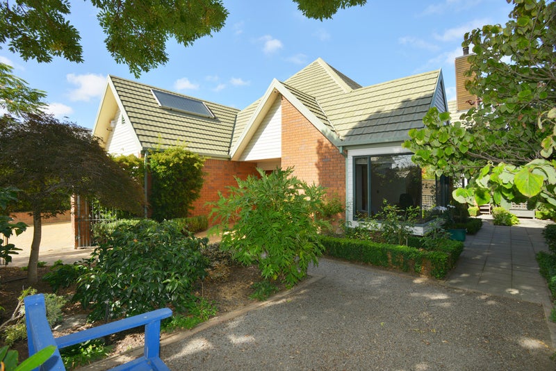 117 St Andrews Square, Strowan, Christchurch - Carousel 2