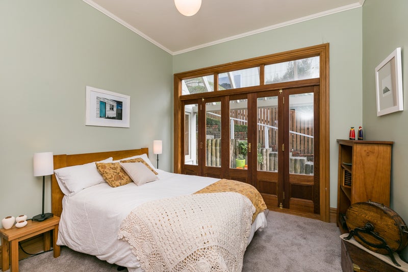 19 Harbour View Road, Northland, Wellington - Carousel 10