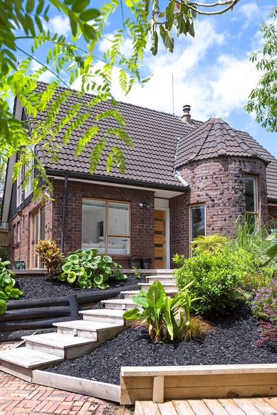 9A Luplau Crescent, Cockle Bay, Auckland - Carousel 1