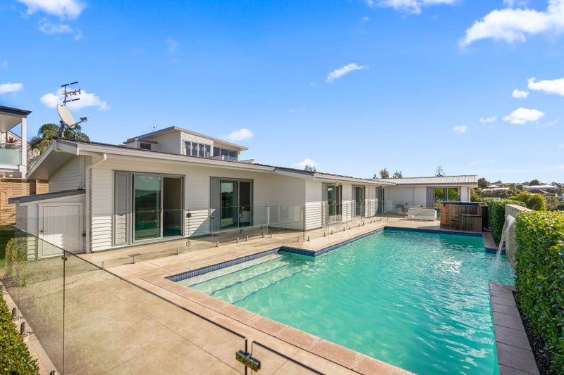 8 Hopkins Crescent, Kohimarama, Auckland - Carousel 1