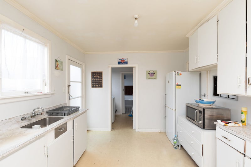 110 Avondale Road, Avondale, Christchurch - Carousel 2