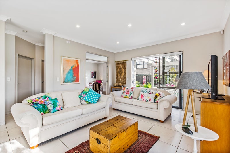 9 Tihi Street, Stonefields, Auckland - Carousel 2