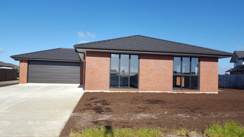 12 O'Farrell Drive, One Tree Point, Whangārei - Carousel 1