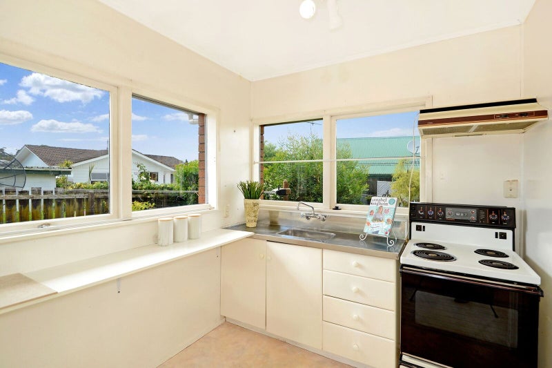 12 Kapiti Place, Havelock North - Carousel 10